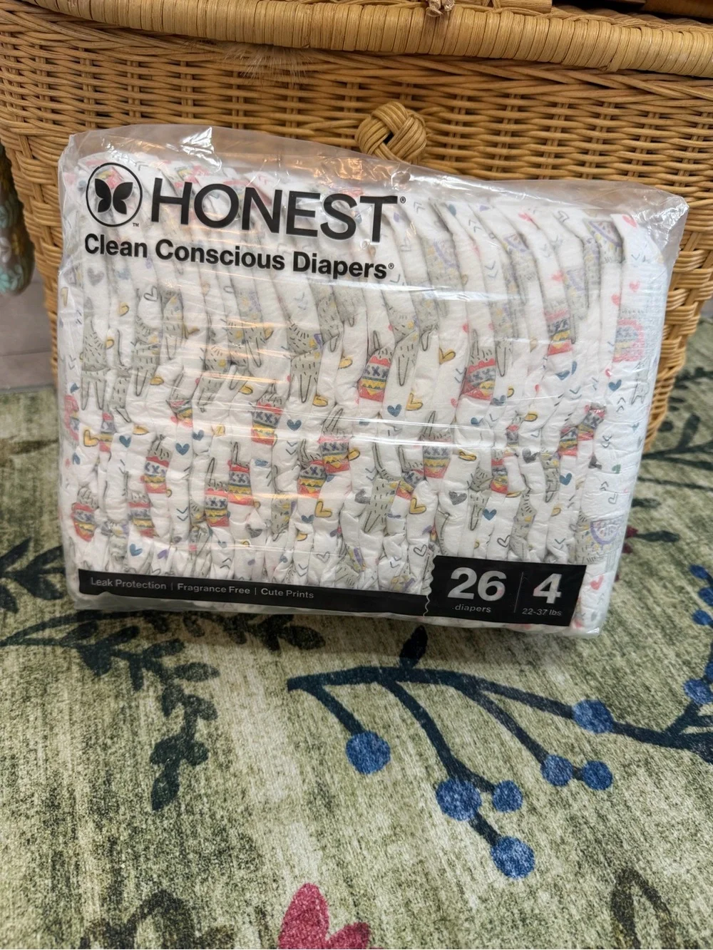 New Honest Diapers Size 4, 26 Count